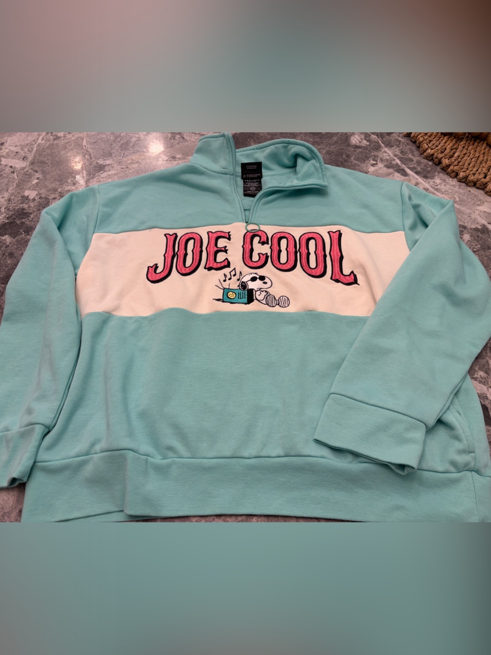 Peanuts Snoopy Joe Cool Bounch Mint Half-Zip Pullover Hoodie Size L